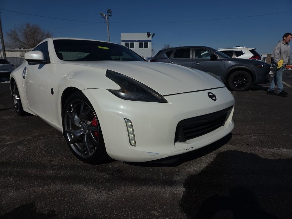 Used 2016 Nissan 370Z w/ Sport Package