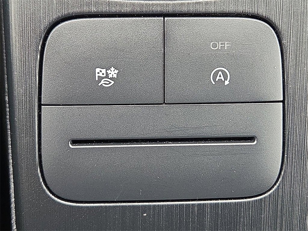Used 2023 Ford Escape FWD image 17