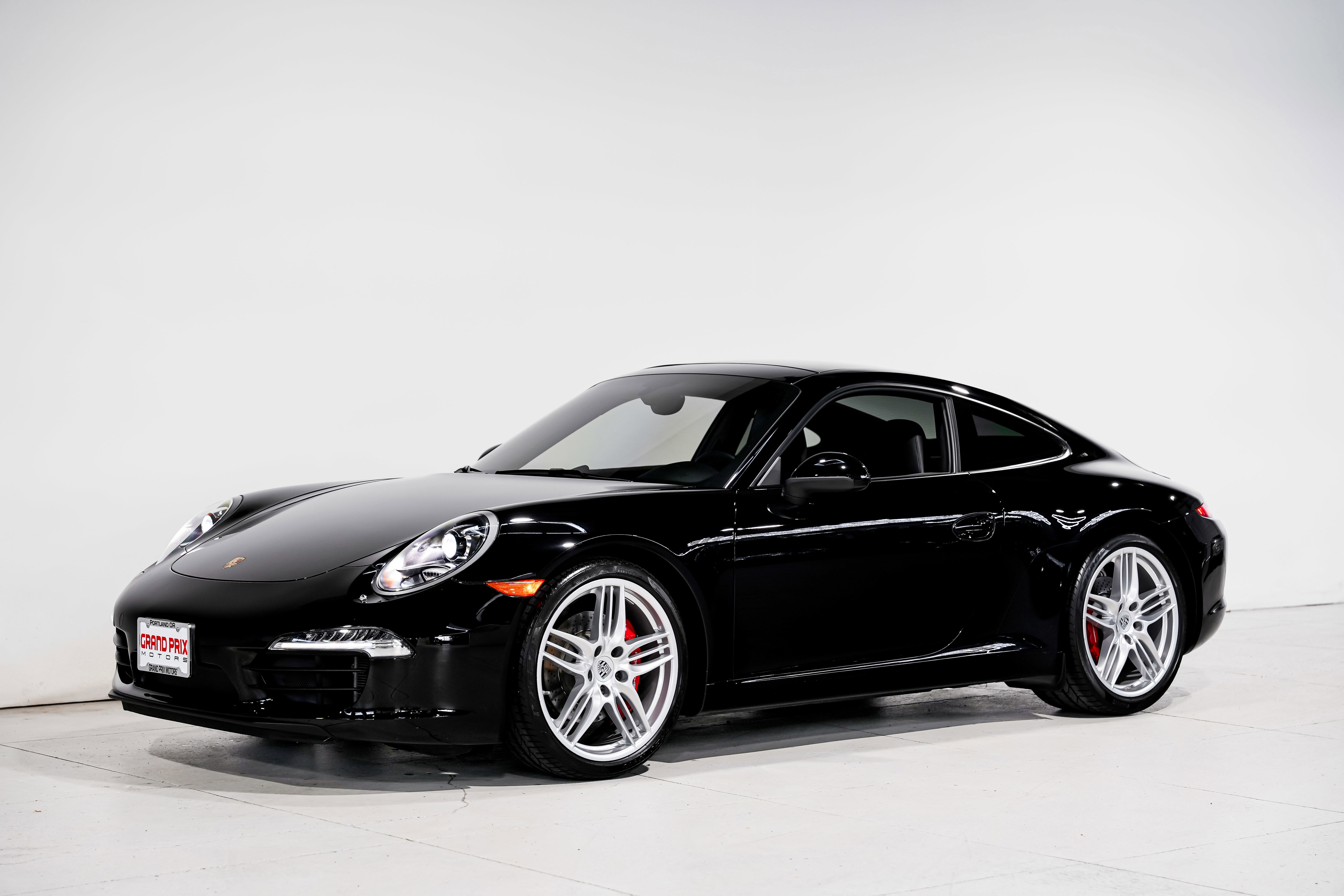 Used 2012 Porsche 911 Carrera S image 6