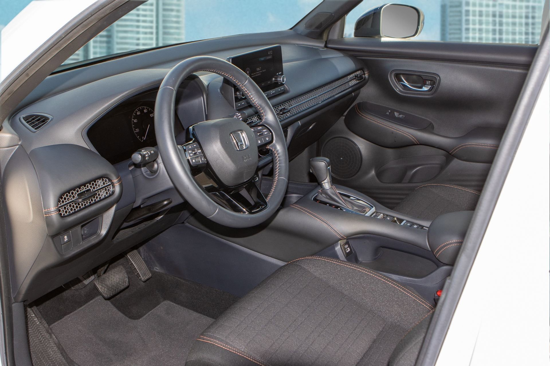 Certified 2023 Honda HR-V Sport image 9