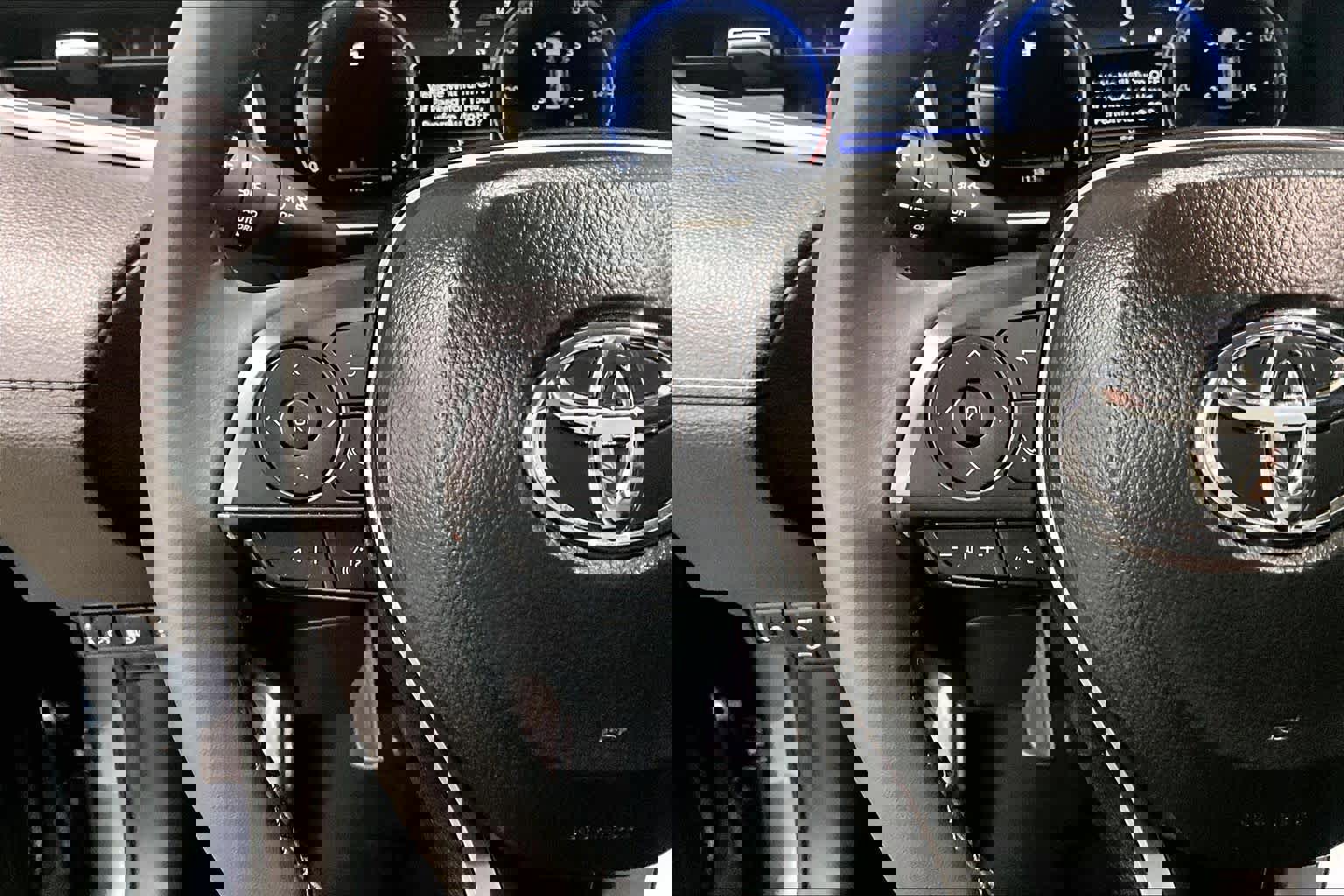 Used 2026 Toyota Corolla Cross XLE w/ Convenience Package image 24