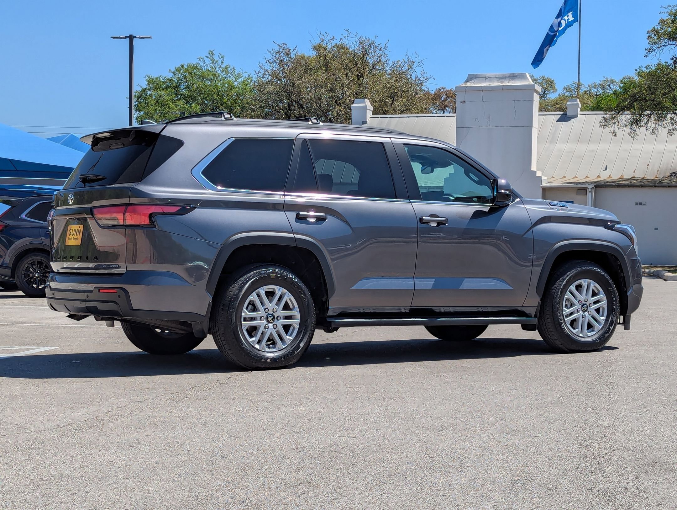 Used 2025 Toyota Sequoia SR5 w/ SR5 Premium Package AWD/4WD image 3