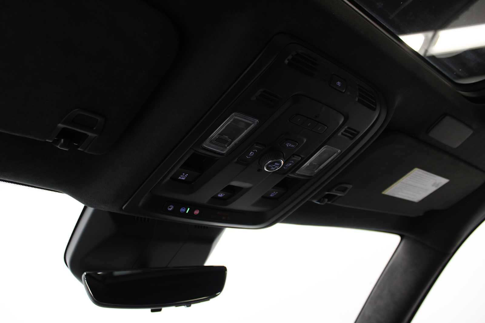 Certified 2024 Cadillac Escalade ESV Sport Platinum w/ LPO, ONYX Package image 31