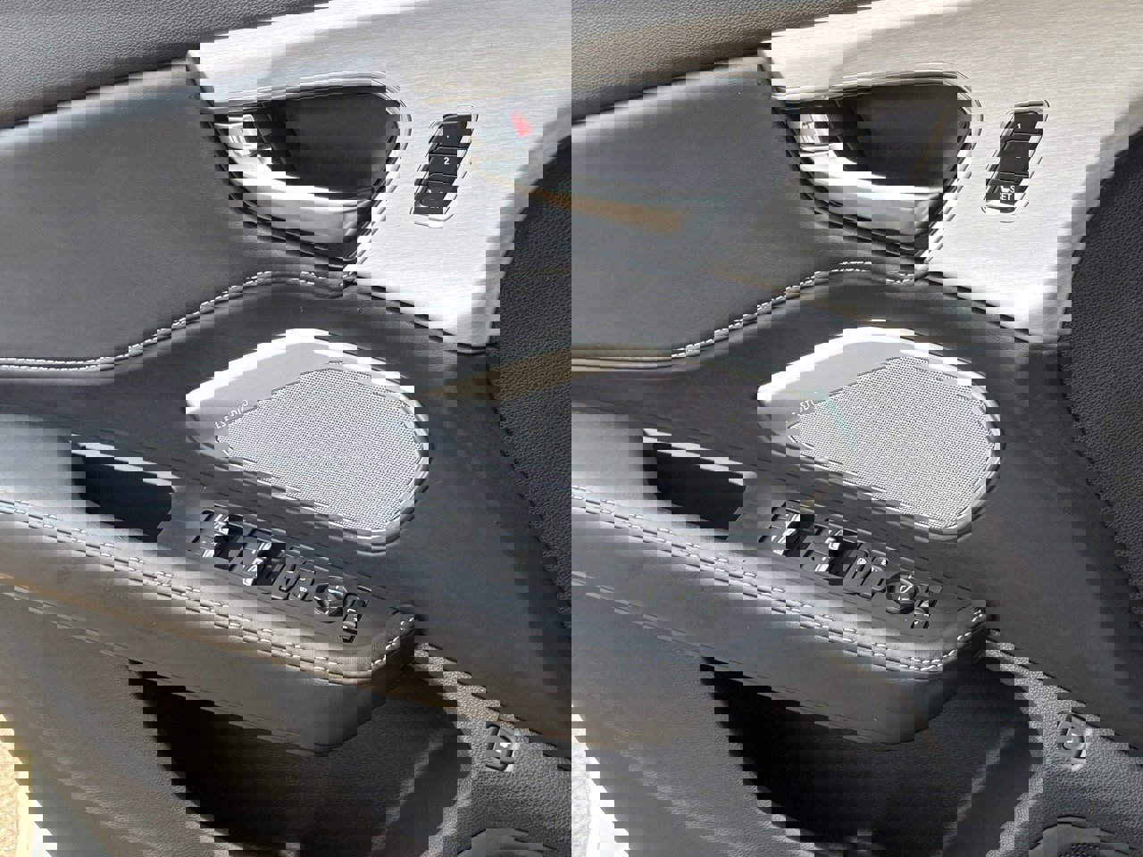 Used 2019 Acura RDX w/ Technology Package image 26