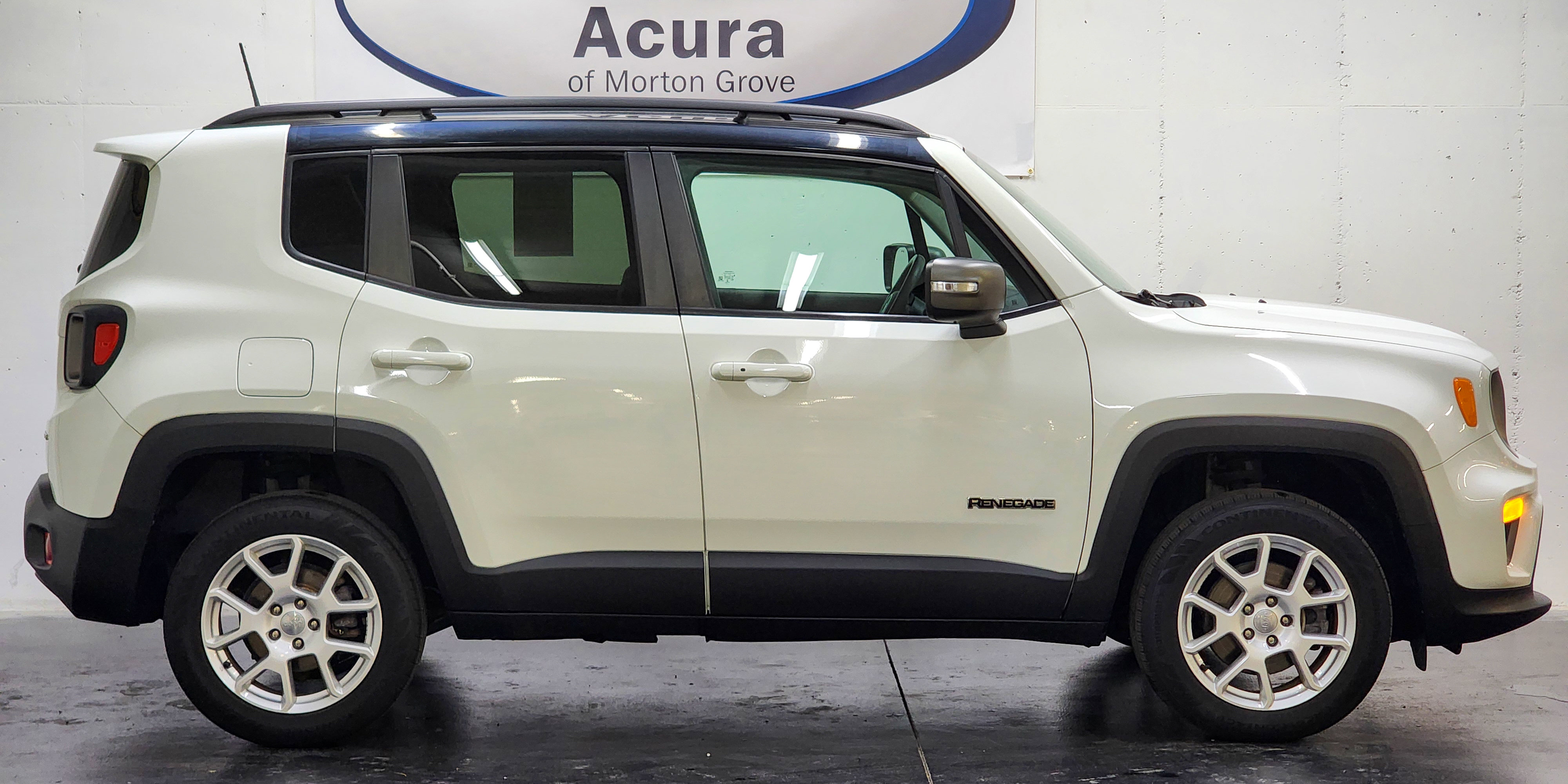 Used 2021 Jeep Renegade Limited image 3