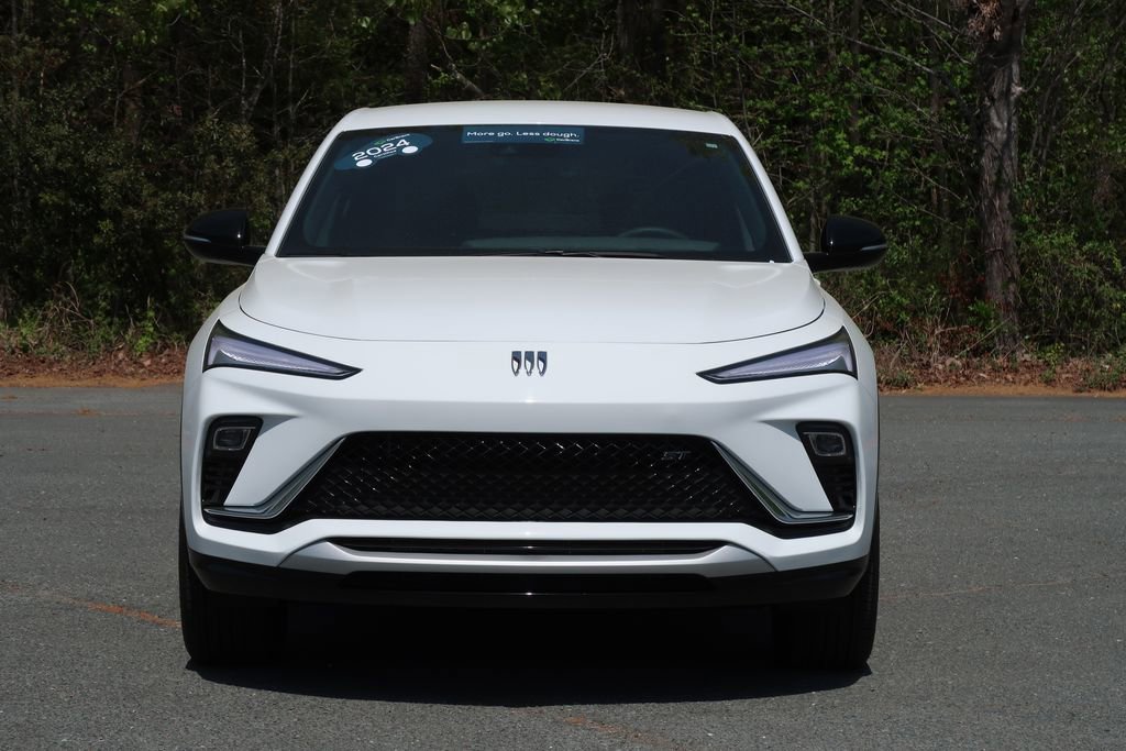 Certified 2024 Buick Envista Sport Touring w/ Convenience I Package image 2