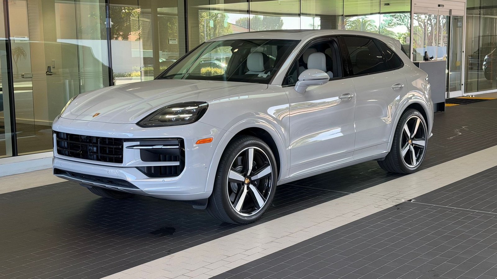 Certified 2024 Porsche Cayenne S