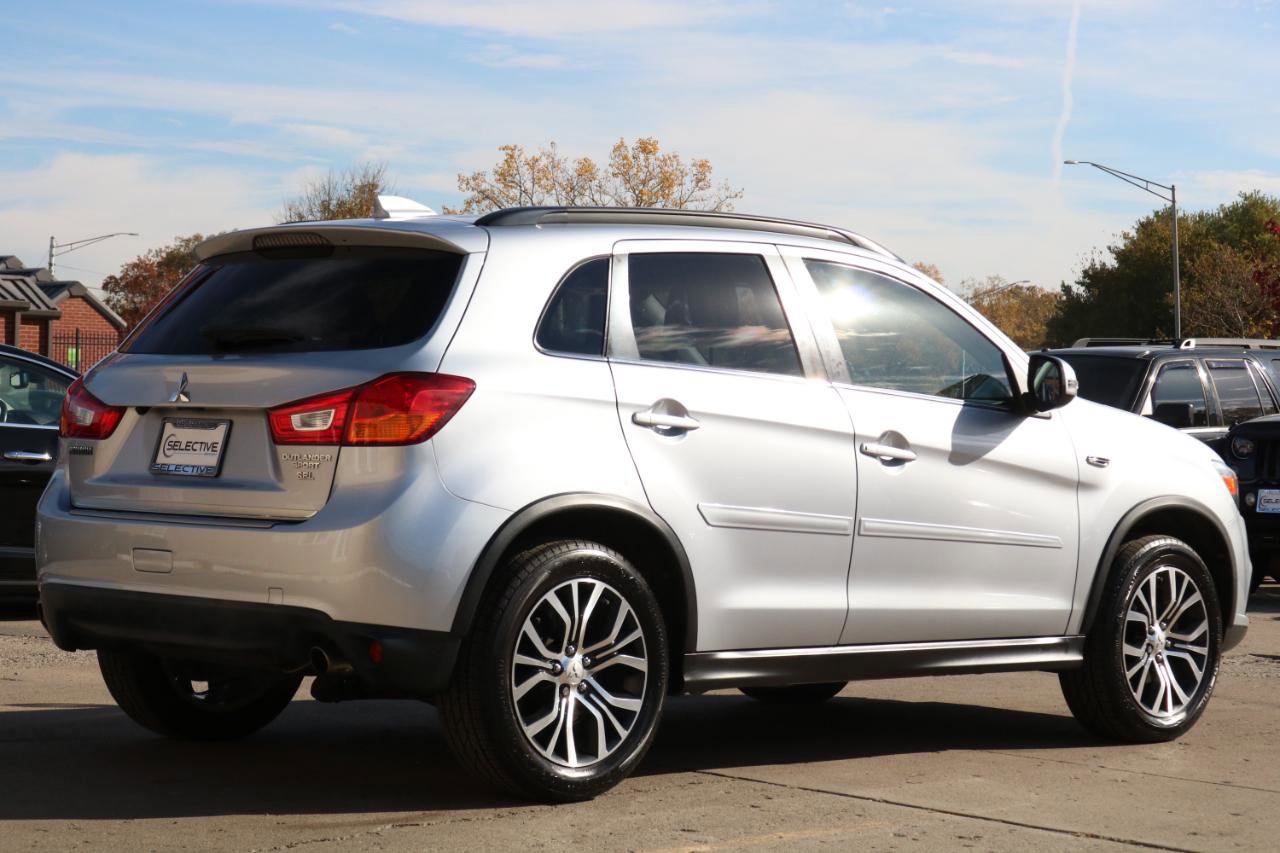 Used 2017 Mitsubishi Outlander Sport SEL AWD/4WD image 8