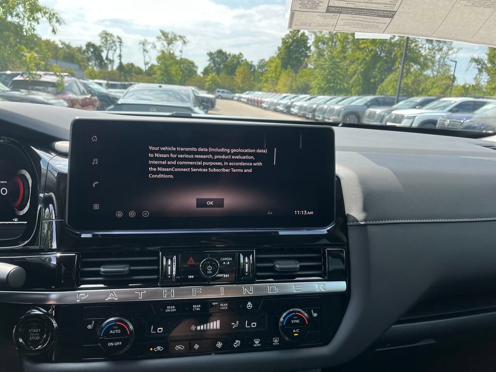 New 2026 Nissan Pathfinder SL FWD image 17