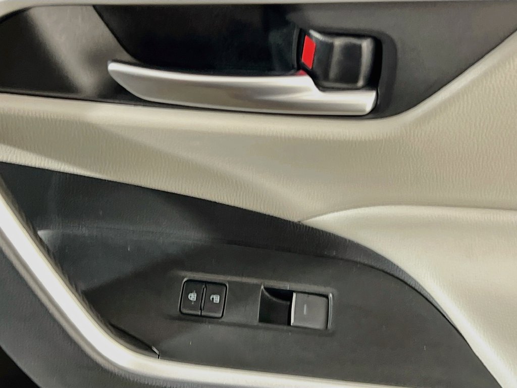 Used 2023 Toyota RAV4 XLE w/ Convenience Package FWD image 29