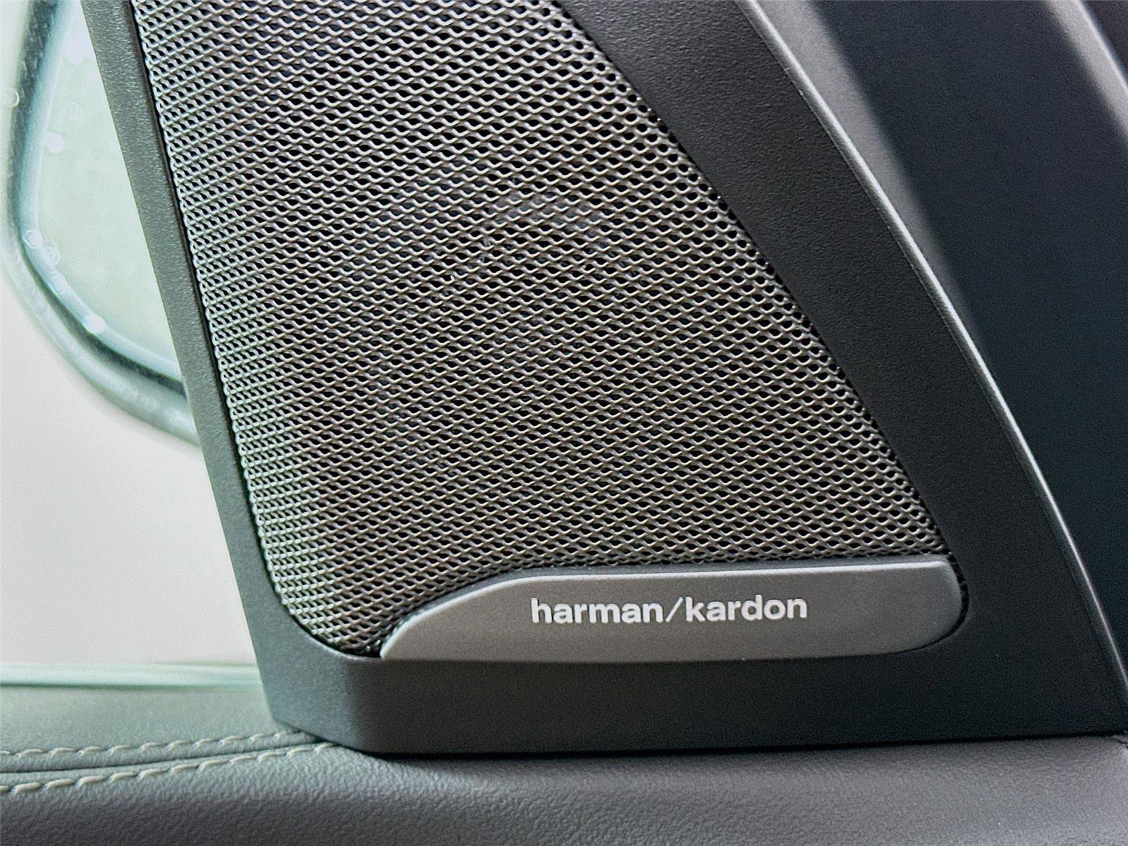 New 2026 BMW X5 xDrive40i w/ Climate Comfort Package image 19