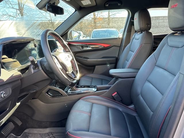 Used 2024 Chevrolet TrailBlazer RS w/ Driver Confidence Package image 11