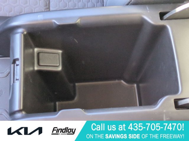 Used 2021 Chevrolet Colorado Z71 w/ Safety Package AWD/4WD image 25