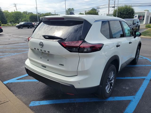 New 2026 Nissan Rogue S image 3