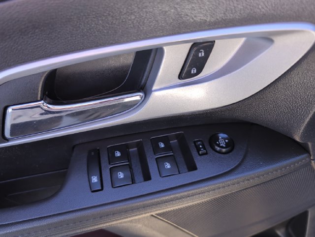 Used 2012 Chevrolet Equinox LS FWD image 12