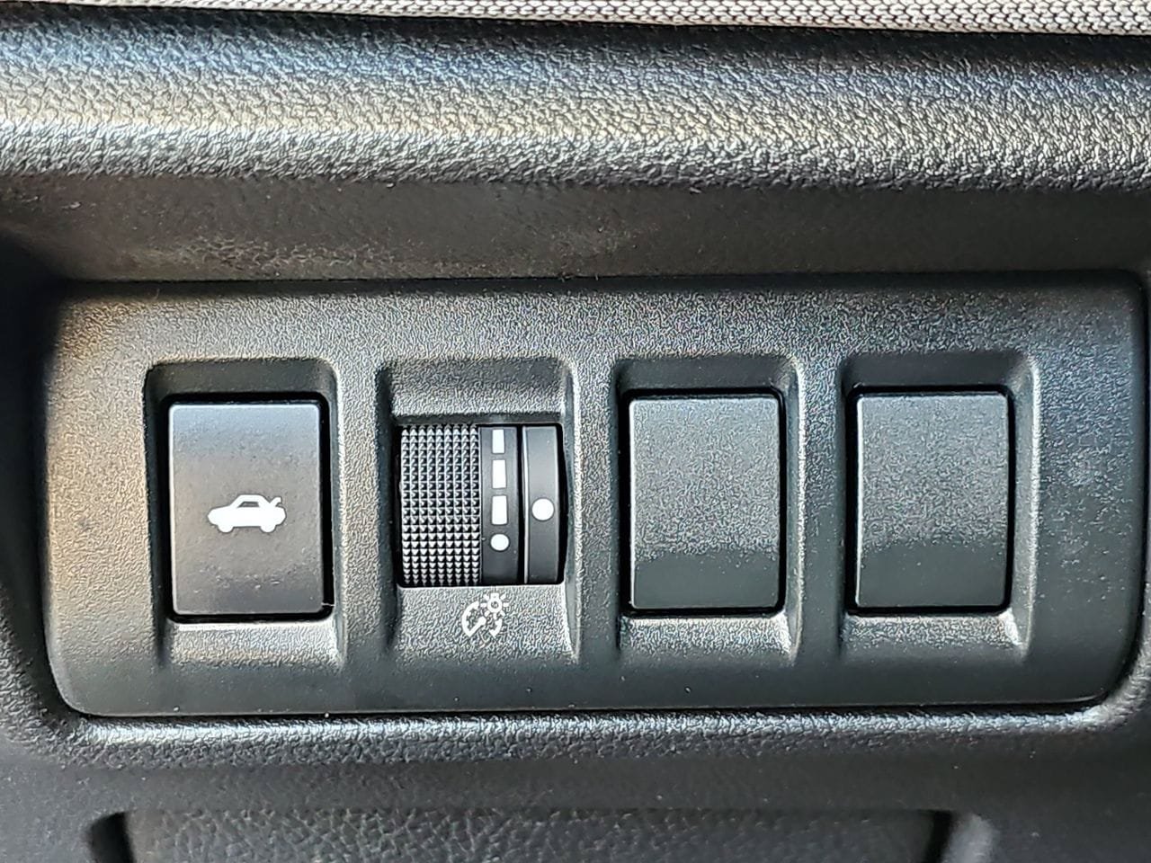 Used 2020 Subaru Legacy AWD/4WD image 30