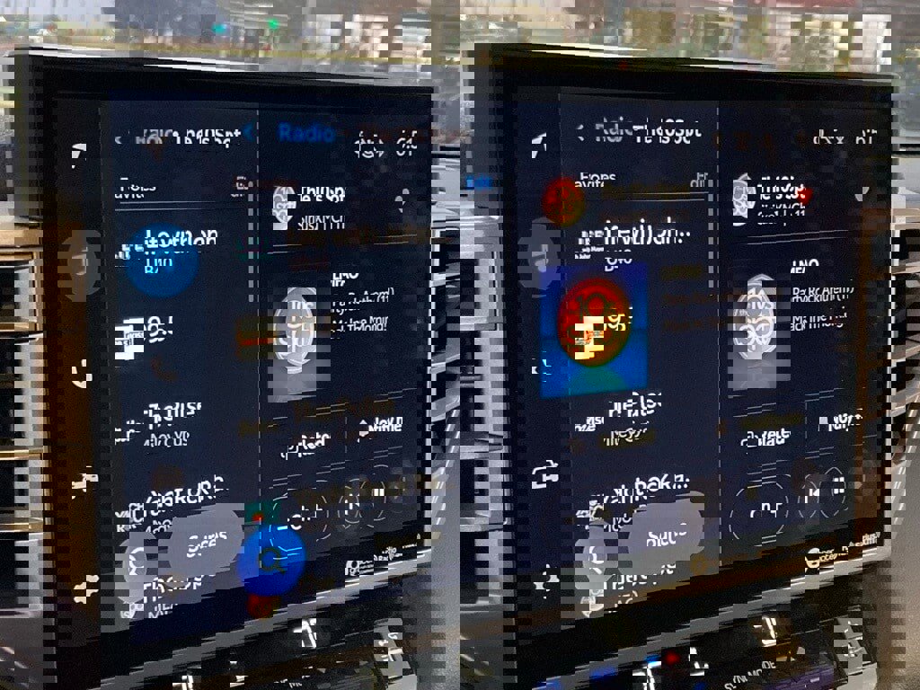 Used 2024 Toyota Tundra Limited w/ Power Package image 21