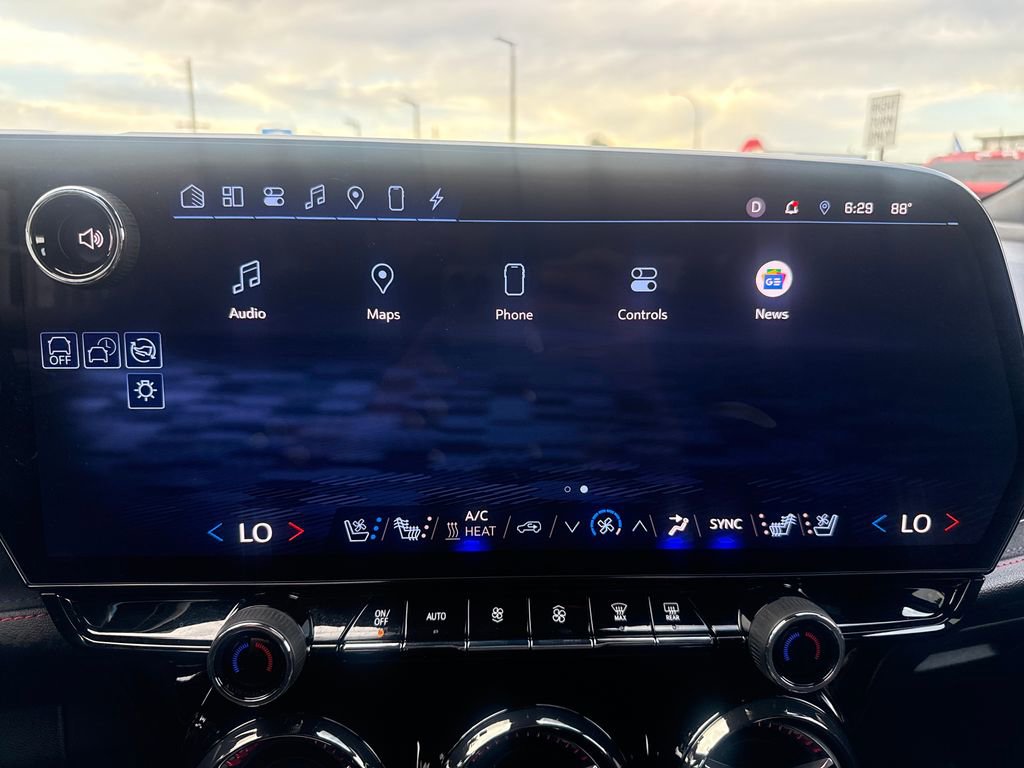 Used 2025 Chevrolet Blazer EV RS AWD/4WD image 19