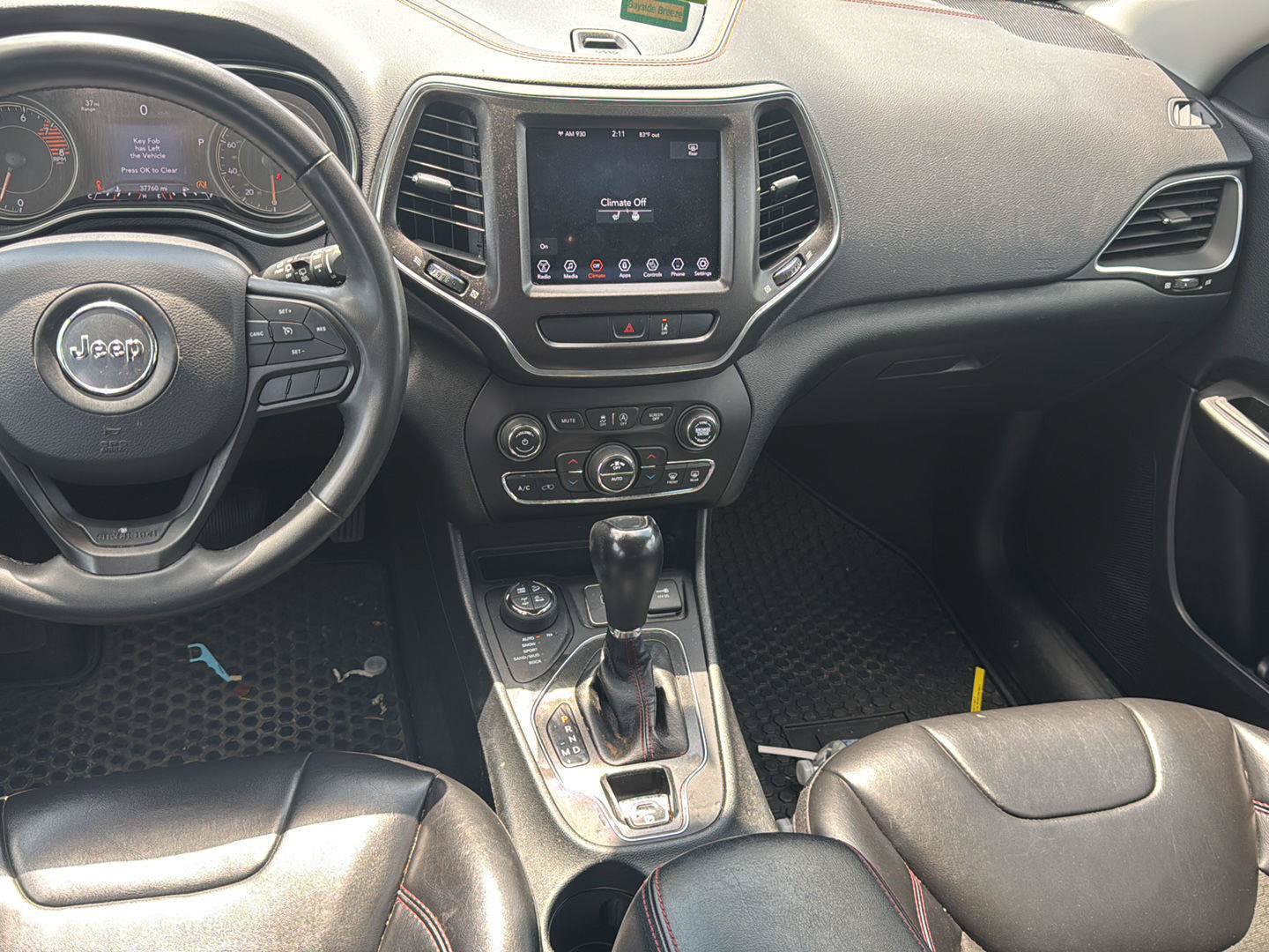 Used 2022 Jeep Cherokee Trailhawk AWD/4WD image 13