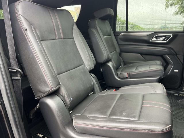 Used 2022 Chevrolet Suburban RST w/ Luxury Package AWD/4WD image 29