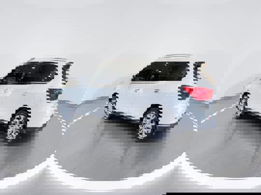 Used 2019 Nissan Pathfinder SL w/ SL Premium Package image 6