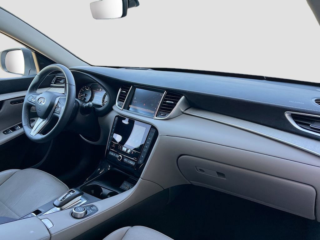 Used 2023 INFINITI QX50 Sensory image 31