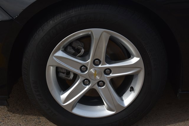 Used 2022 Chevrolet Malibu LS FWD image 10