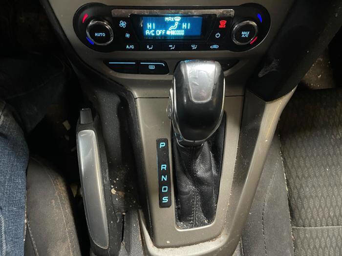 Used 2012 Ford Focus SEL image 36
