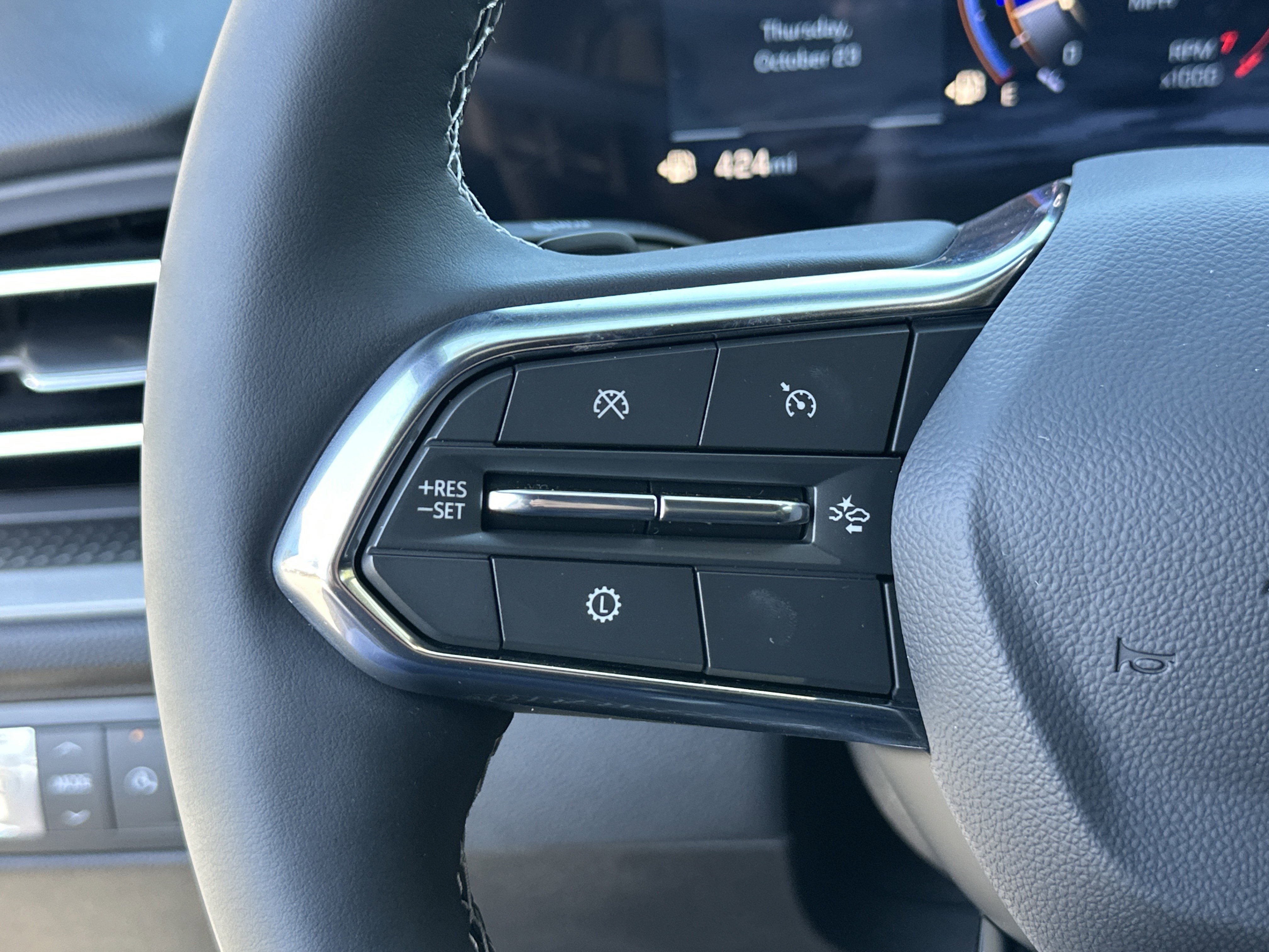 New 2025 Chevrolet Traverse LT w/ Driver Confidence Package image 22