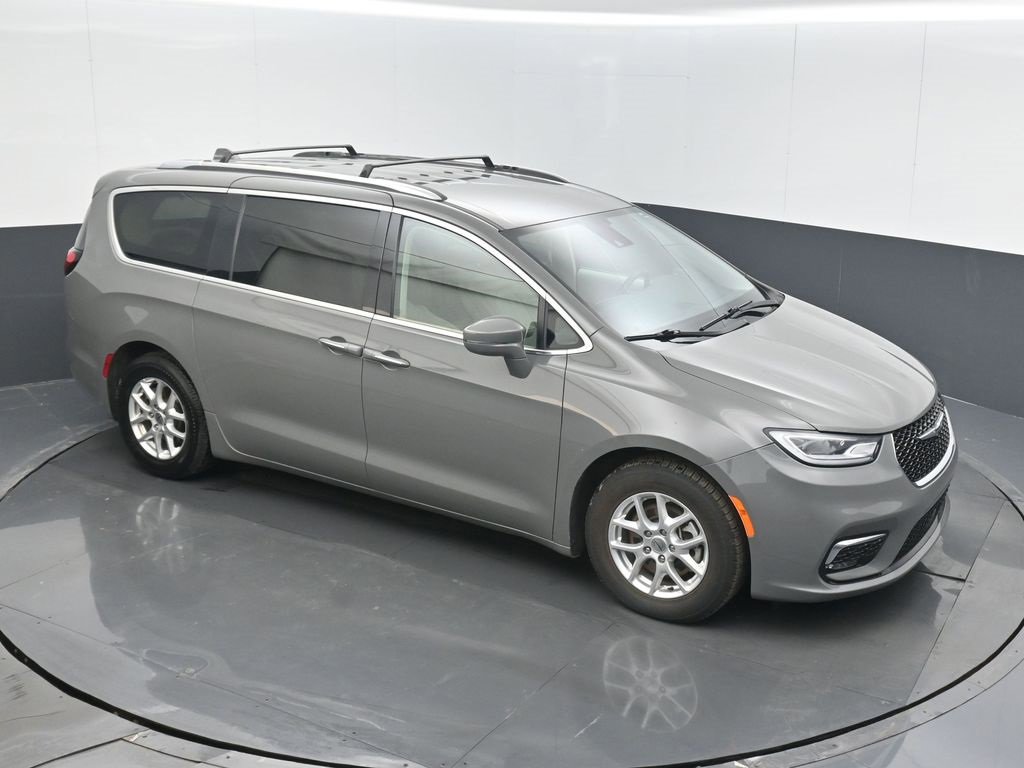 Used 2021 Chrysler Pacifica Touring-L image 27