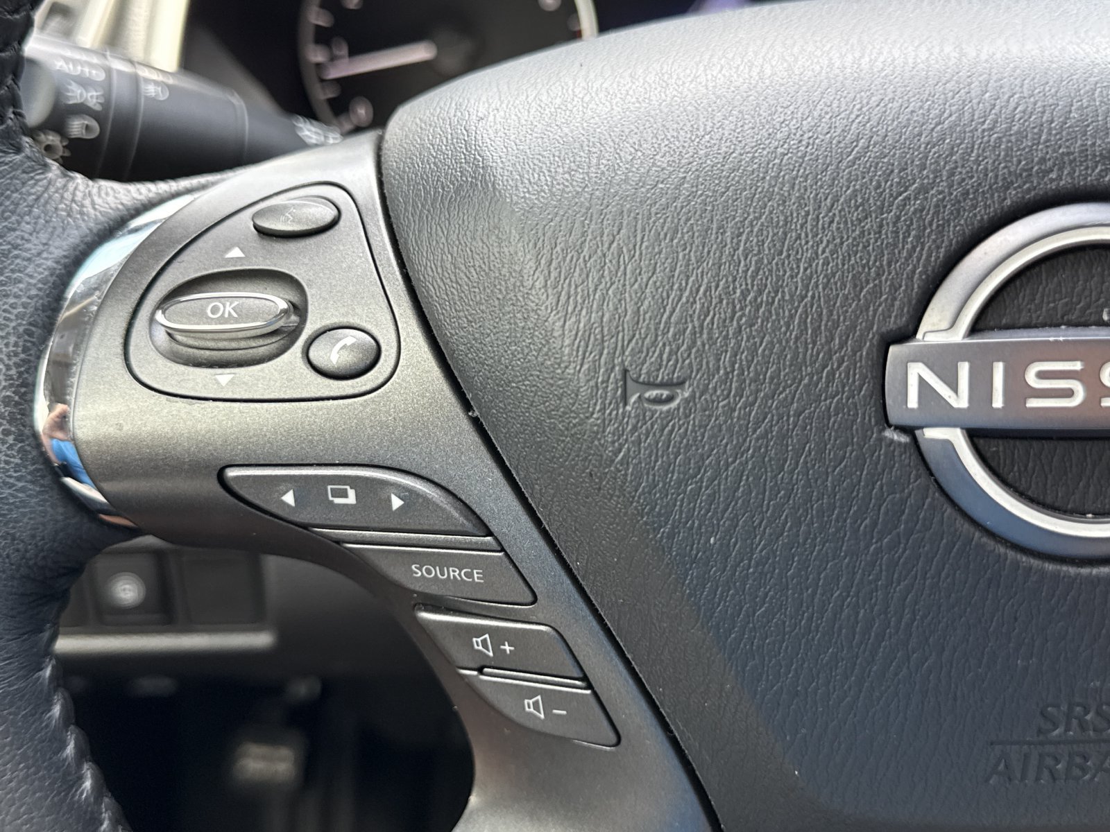 Used 2024 Nissan Murano SV w/ SV Midnight Edition Package FWD image 20