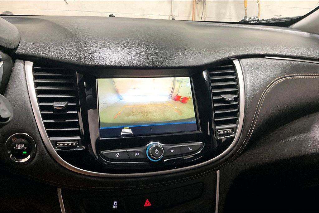 Used 2019 Chevrolet Trax LT w/ LT Convenience Package image 13