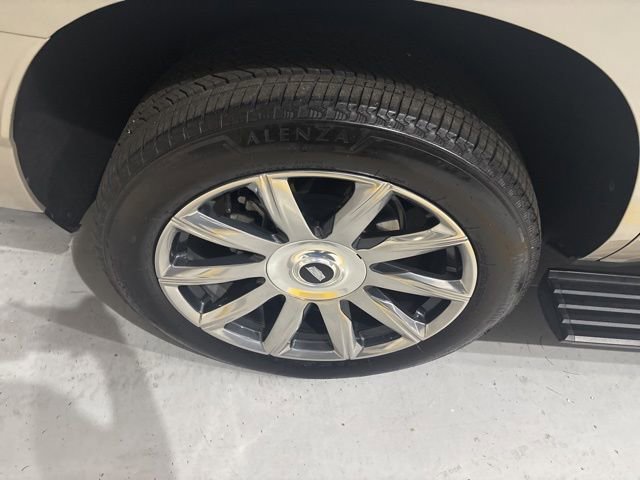 Used 2024 Cadillac Escalade Premium Luxury Platinum image 45