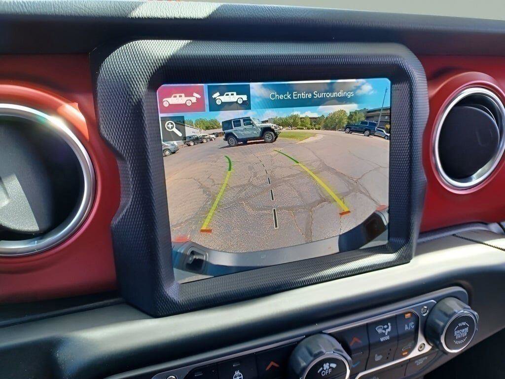 Used 2023 Jeep Gladiator Rubicon w/ LED Lighting Group AWD/4WD image 28