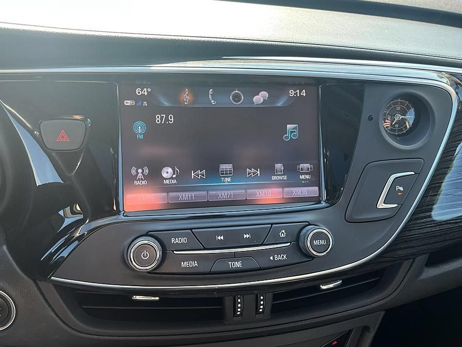 Used 2017 Buick Envision Essence AWD/4WD image 24