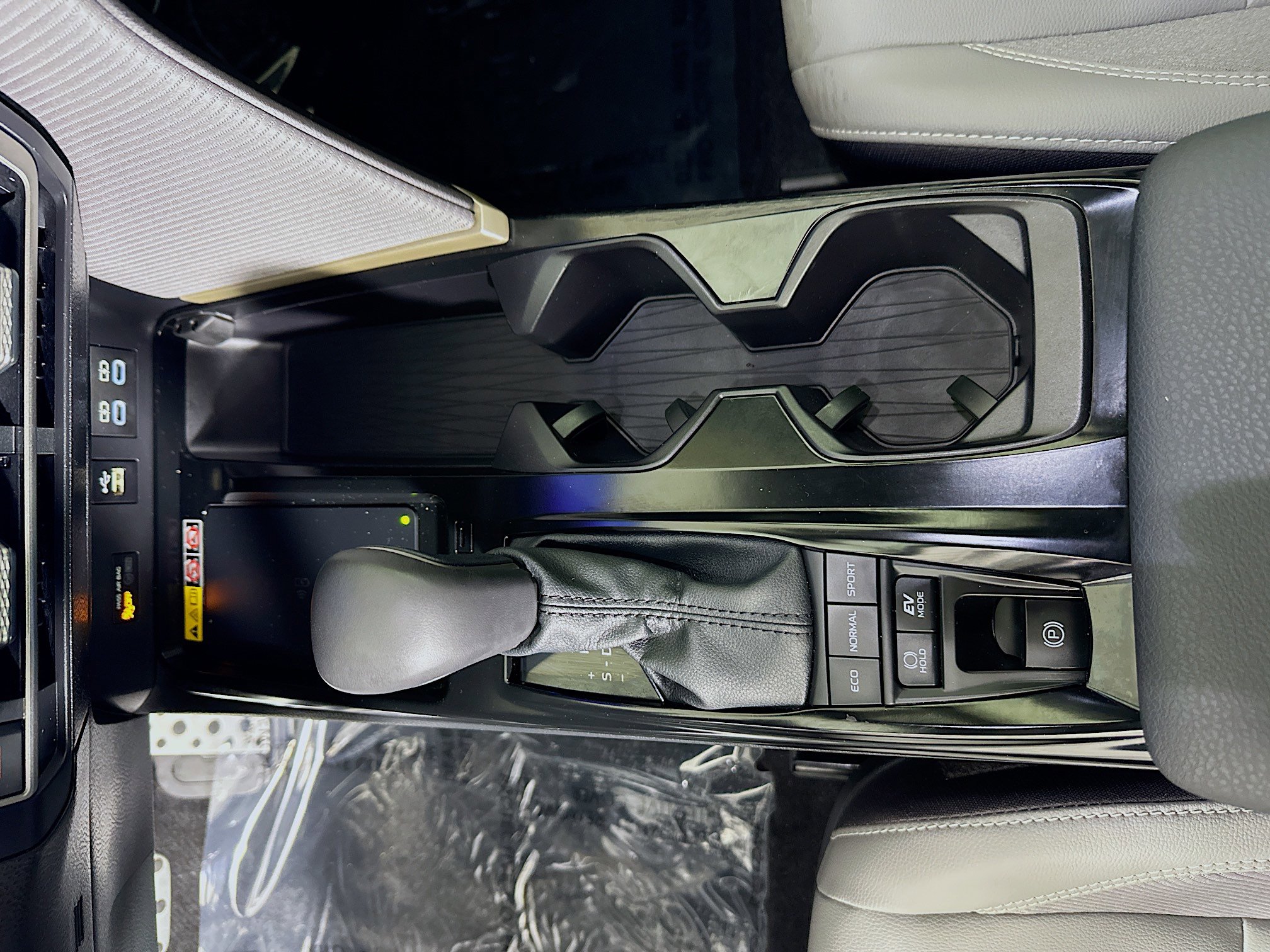 Certified 2025 Toyota Camry SE w/ Convenience Package image 22