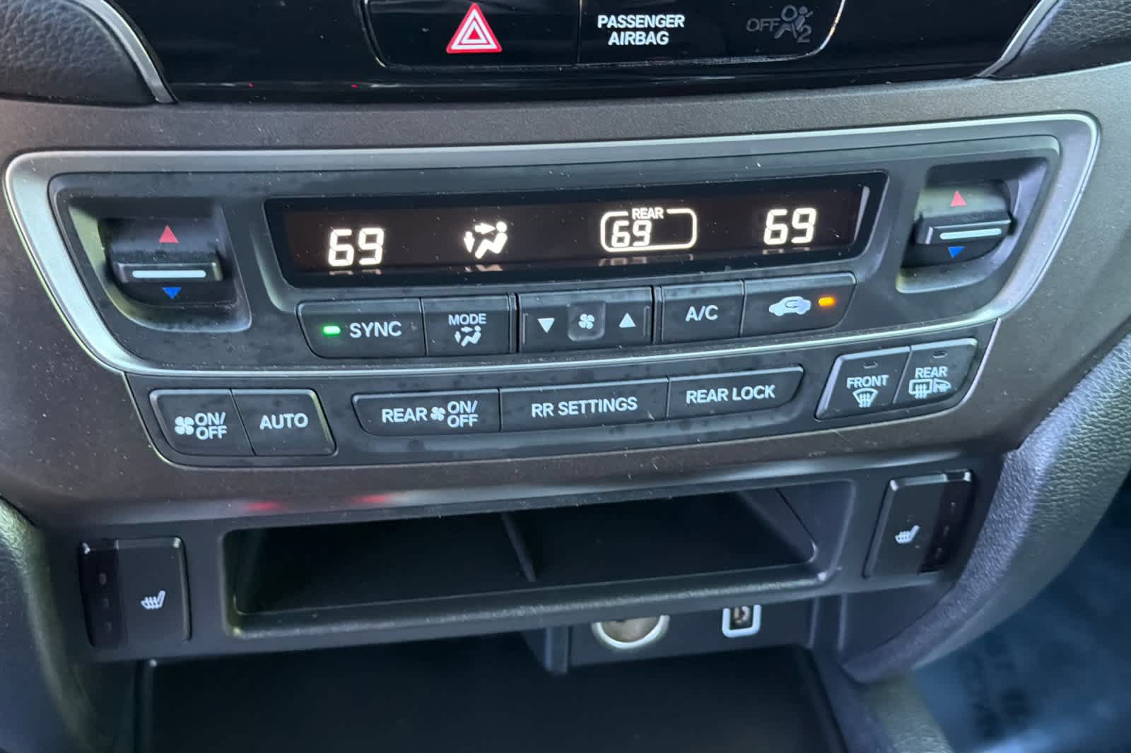 Used 2022 Honda Pilot Sport image 23