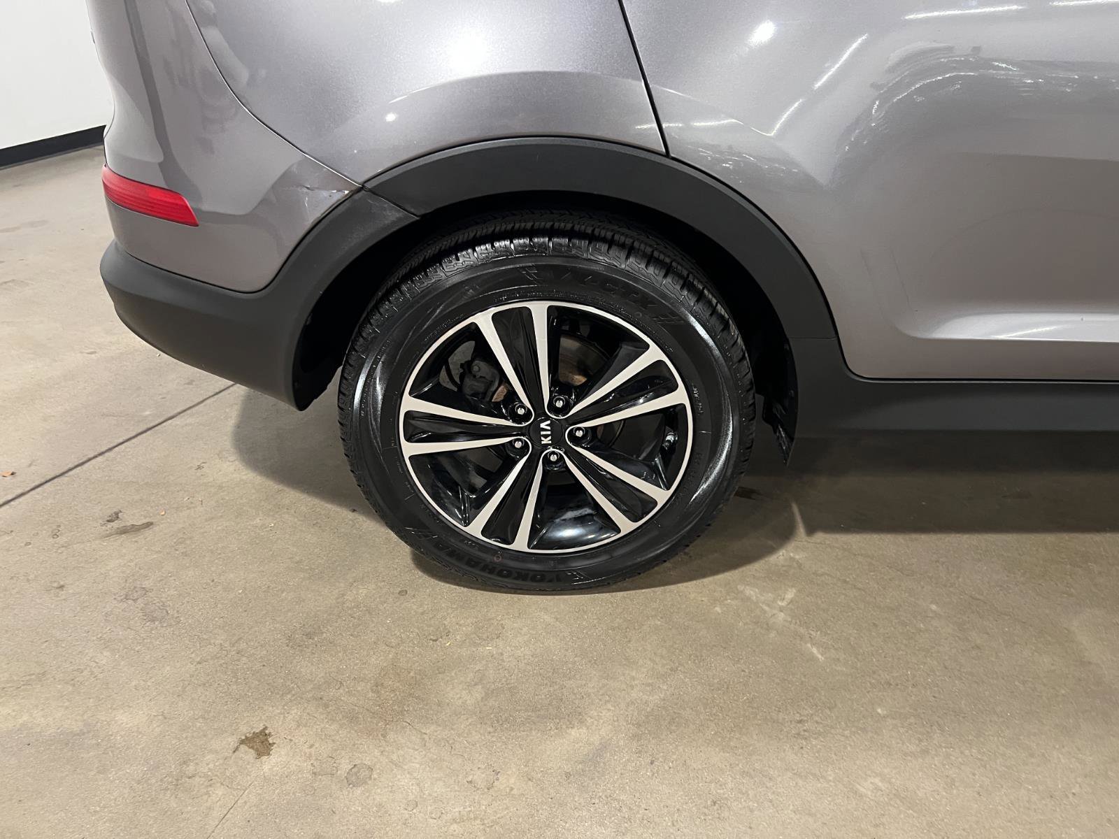 Used 2016 Kia Sportage SX image 40