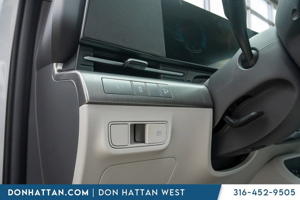 Used 2025 Hyundai Kona SEL AWD/4WD image 10