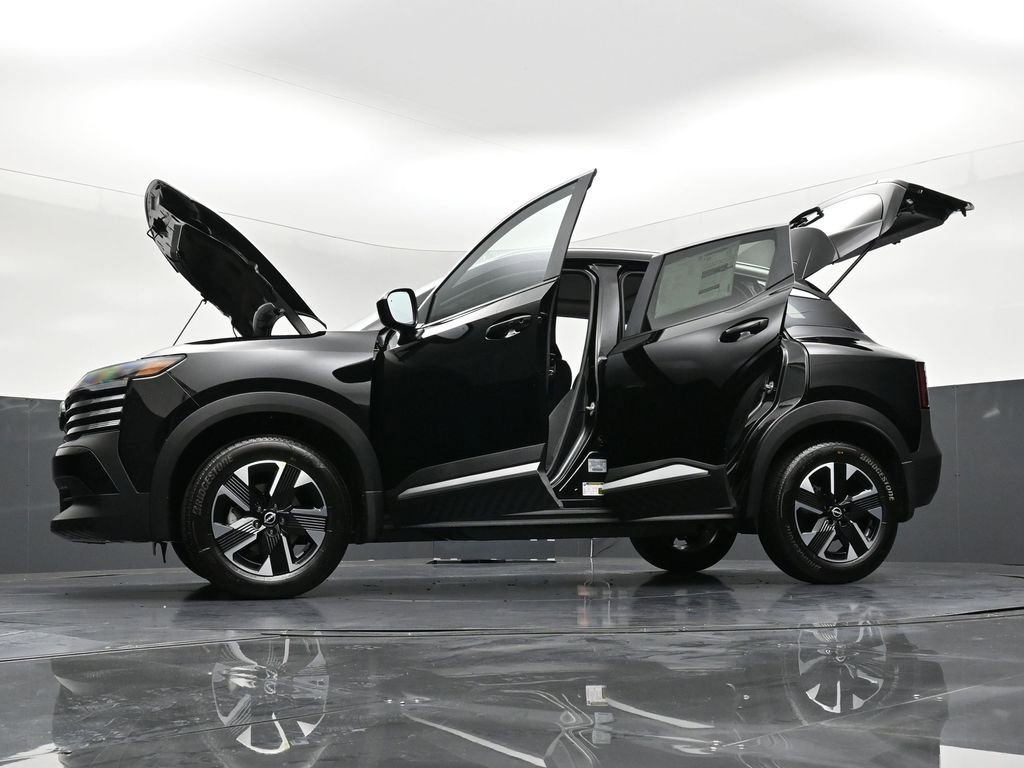 New 2026 Nissan Kicks SV w/ SV Premium Package AWD/4WD image 35