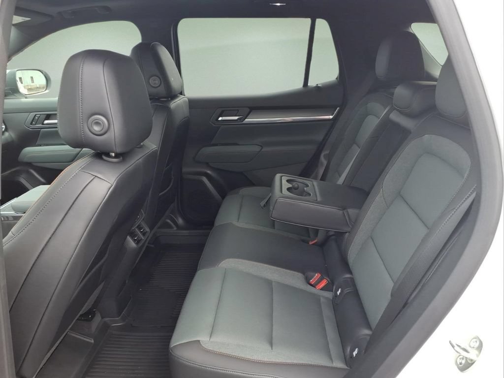 Used 2026 GMC Terrain AT4 w/ Convenience Package III AWD/4WD image 5