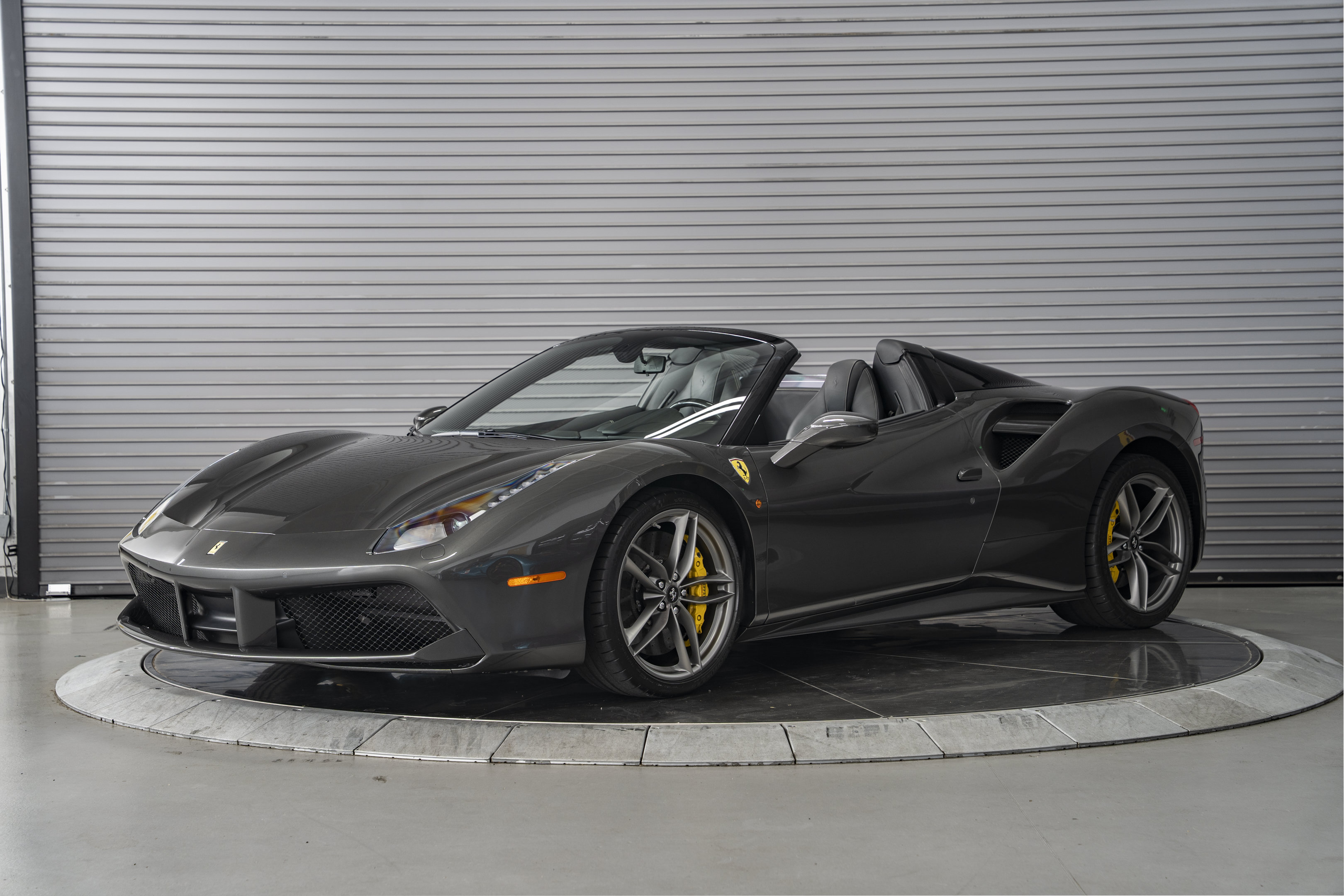 Used 2019 Ferrari 488 Spider RWD image 1
