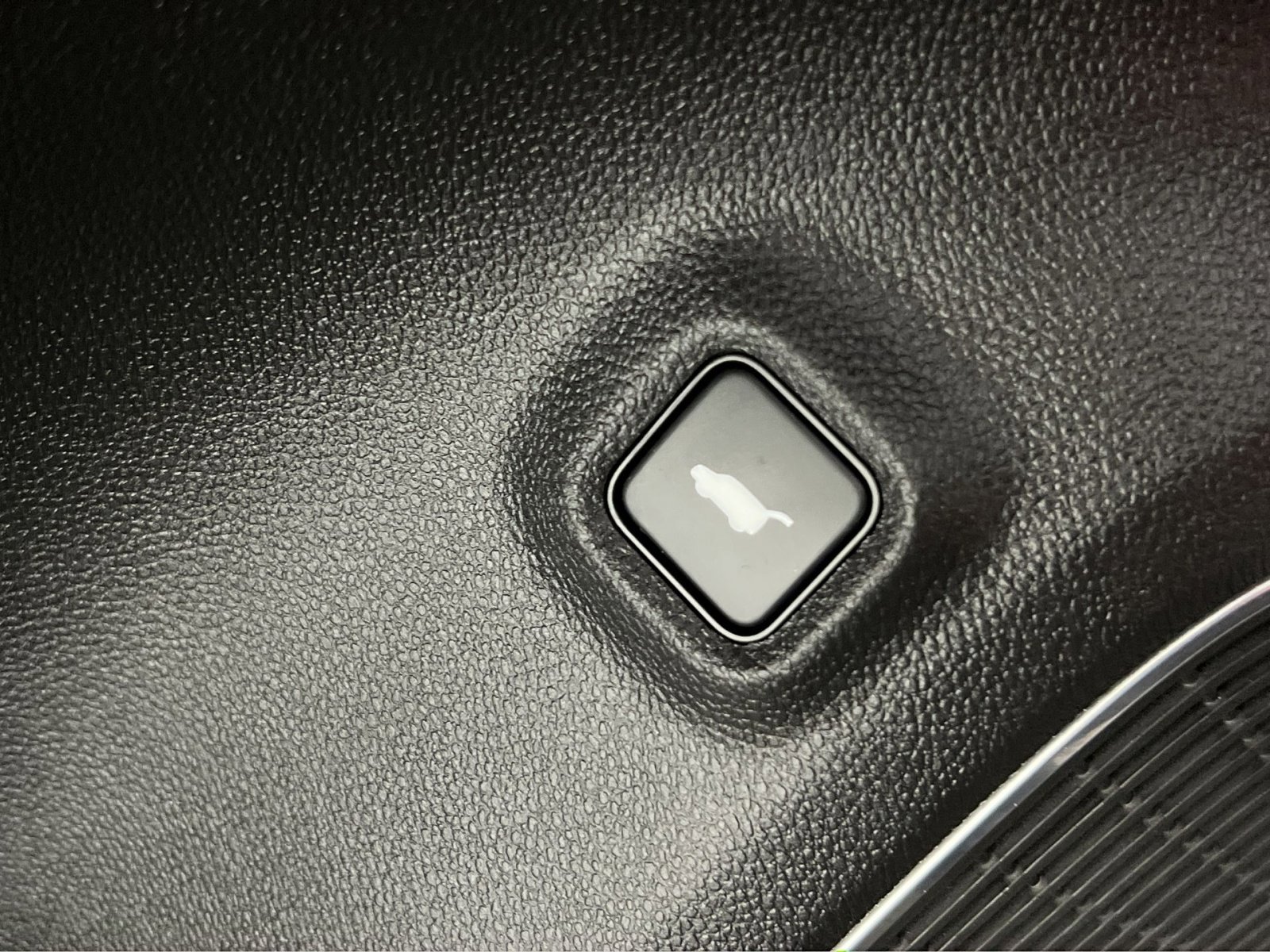 Used 2023 Acura MDX A-Spec image 33