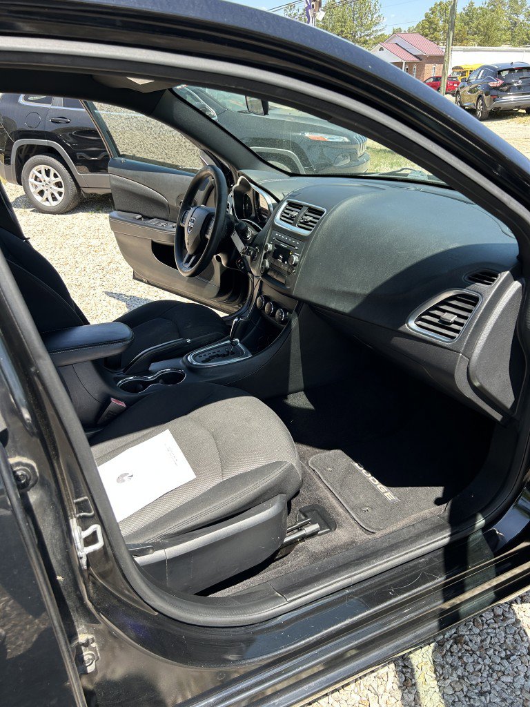 Used 2014 Dodge Avenger SE w/ Blacktop Package image 11