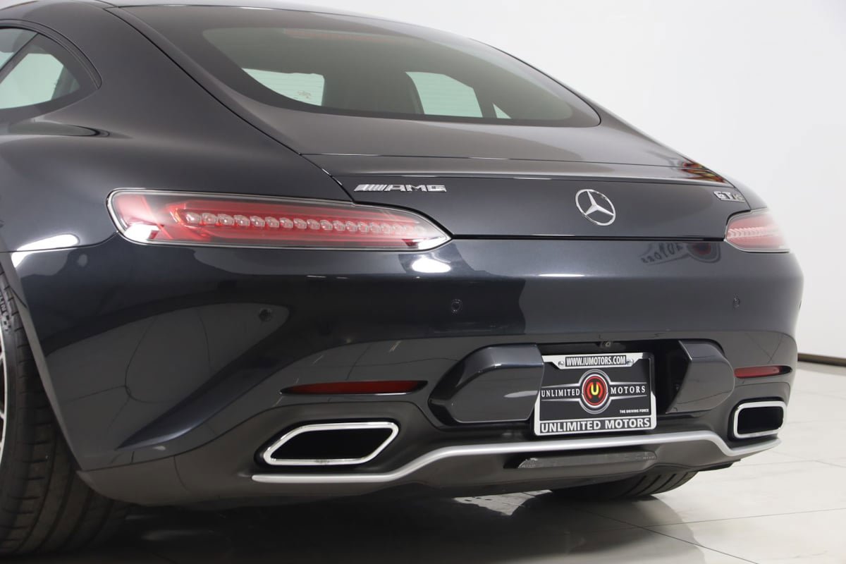 Used 2016 Mercedes-Benz AMG GT S w/ Exclusive Interior Package image 29