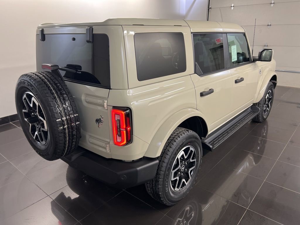 New 2026 Ford Bronco Outer Banks image 6