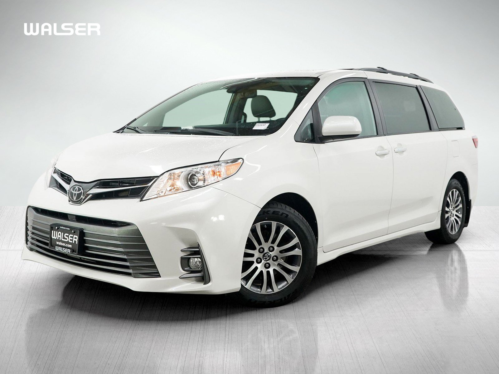 Used 2020 Toyota Sienna XLE Premium w/ Carpet Mat Package FWD video 1