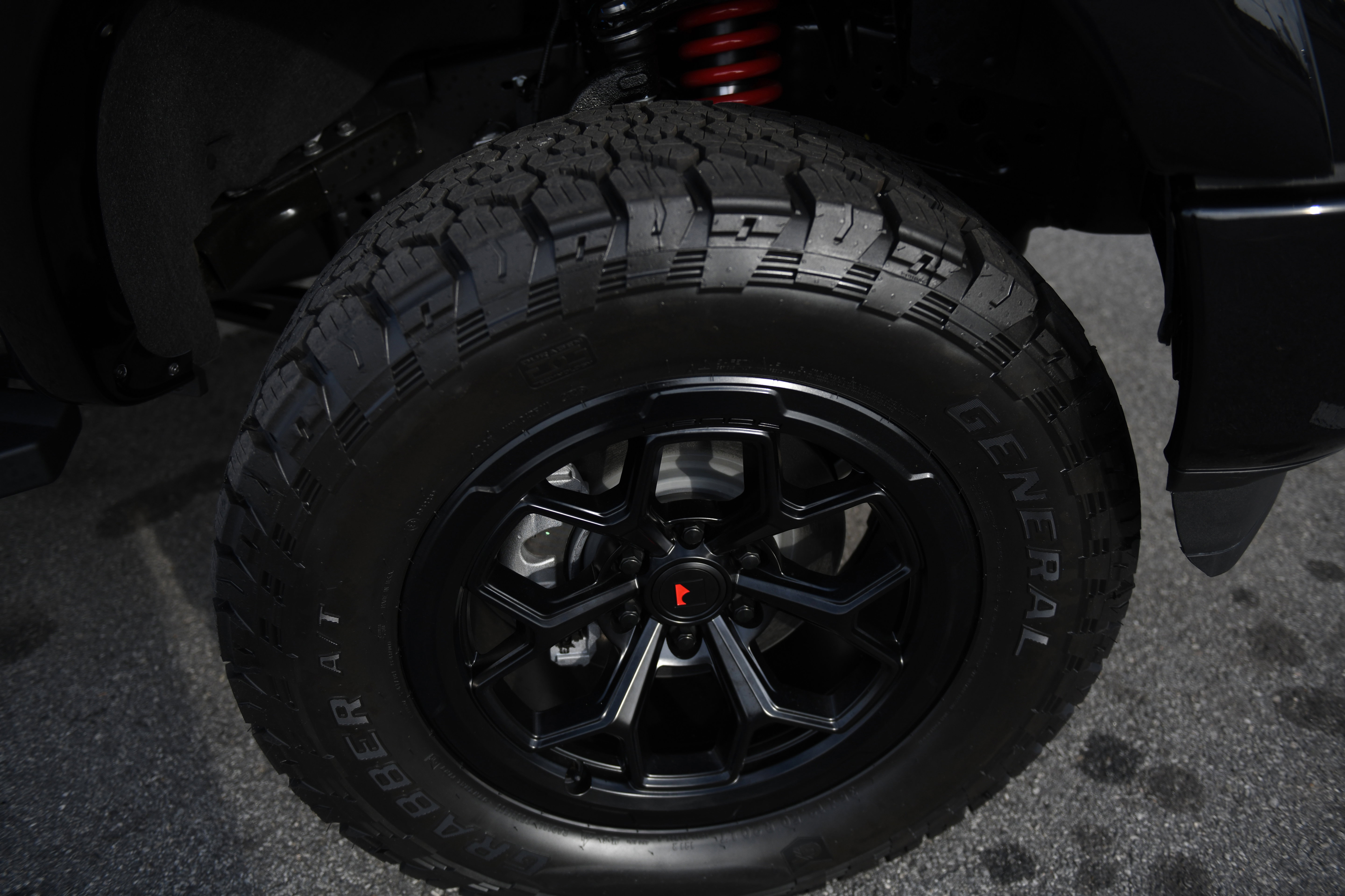 New 2025 Ford F150 Lariat w/ Equipment Group 502A High image 20