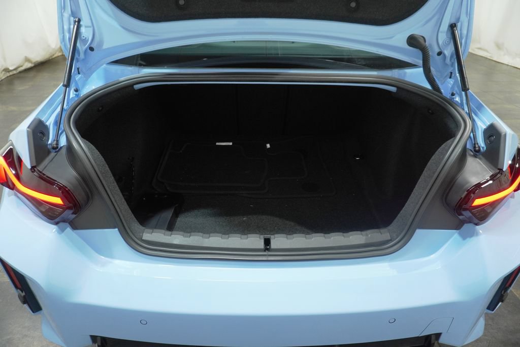 Used 2023 BMW M2 w/ Lighting Package RWD image 5