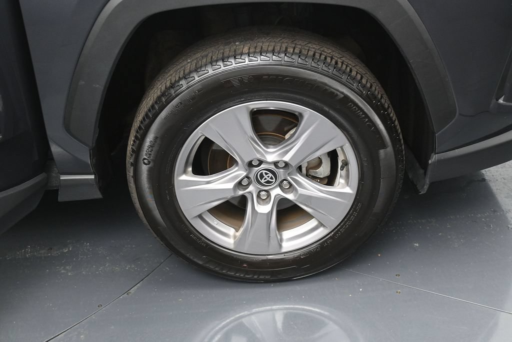 Certified 2025 Toyota RAV4 XLE AWD/4WD image 35